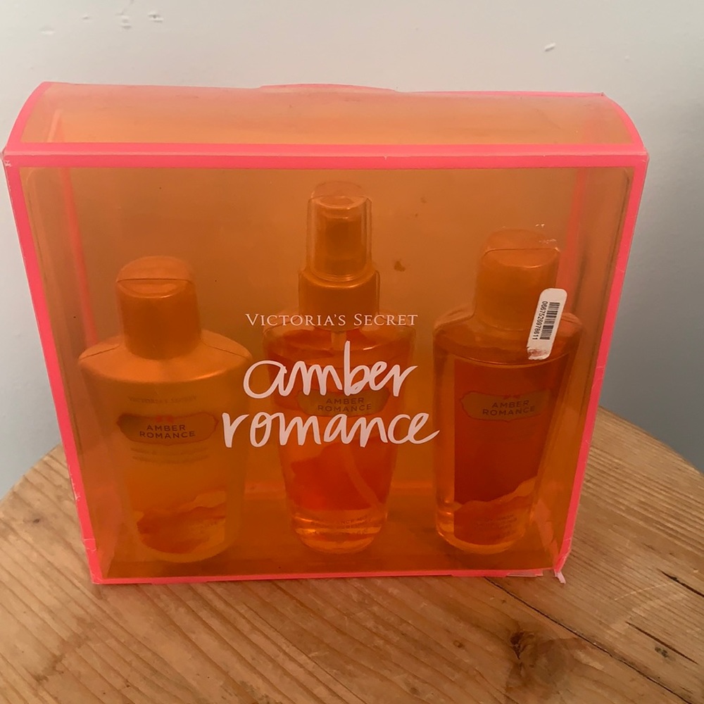 Amber Romance Gift Set Victoria’s Secret